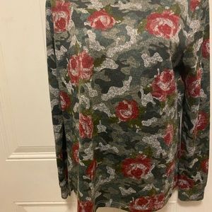 Long sleeve flowered with open area